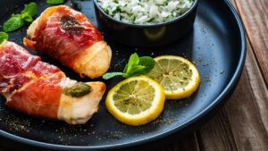 prosciutto wrapped chicken